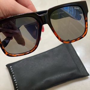 QUAY On The Prowl Sunglasses
